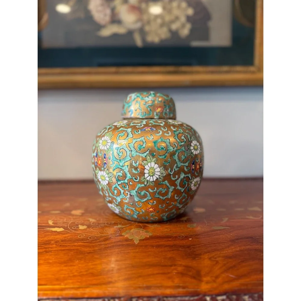 Vintage Chinoiserie Ginger Jar‎ - Gold Floral Lidded Vase
